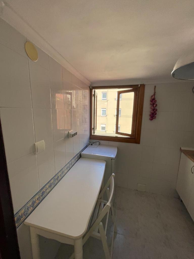 Pisito En Pleno Centro Apartment Santander Bagian luar foto