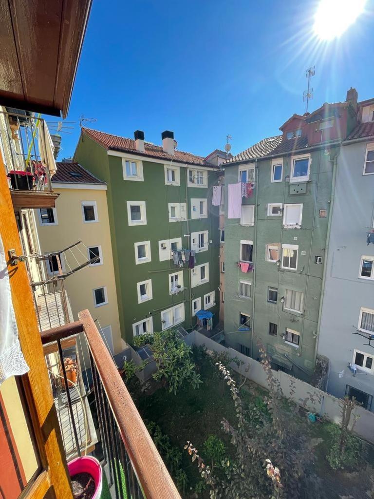 Pisito En Pleno Centro Apartment Santander Bagian luar foto